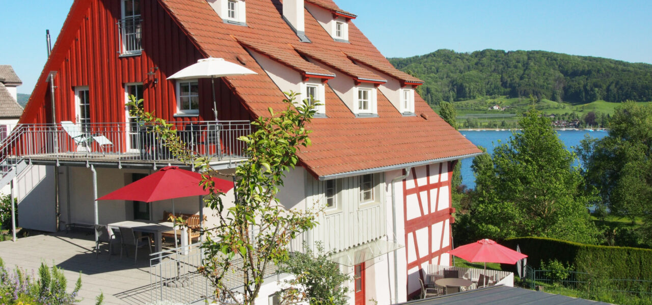 Außenansicht des Ferienhaus mit Sicht auf den Bodensee