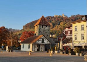 Stein am Rhein mit Blick auf die Burg Hohenklingen